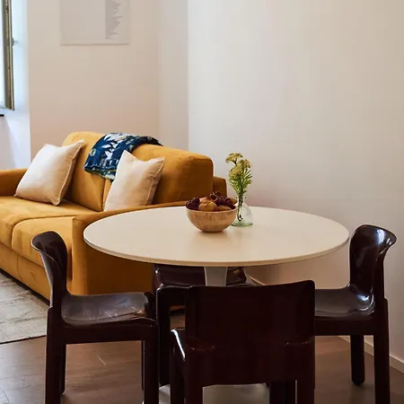 Elegant In The Center Of Apartment *