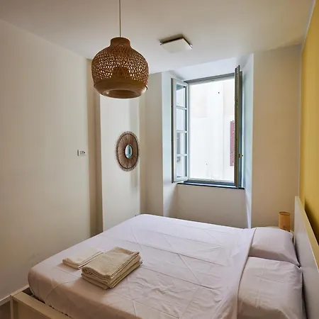 Elegant In The Center Of * Como